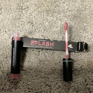 Younique Splash Liquid Lipstick - Pink